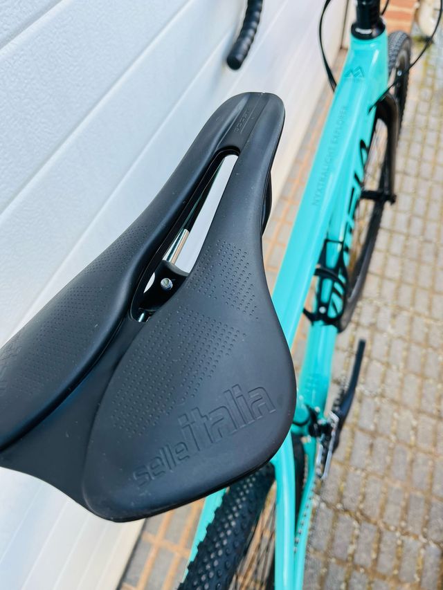 Bicicleta gravel casi nueva Shimano Tiagra 2x10