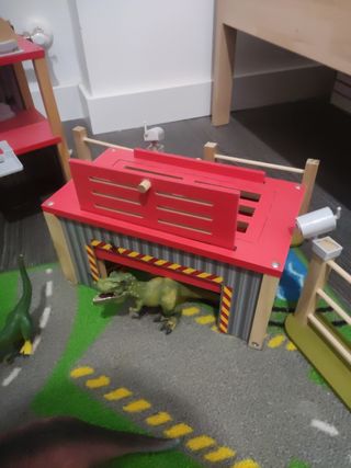 Parque dinosaurios madera