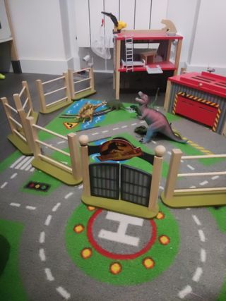 Parque dinosaurios madera