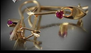 Pendientes rusos antiguos oro con rubí