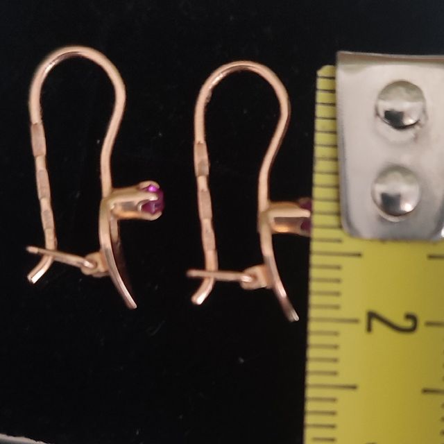 Pendientes rusos antiguos oro con rubí