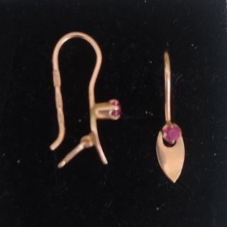 Pendientes rusos antiguos oro con rubí