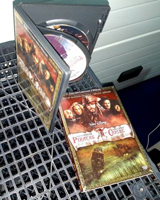 DVD Piratas del caribe 3