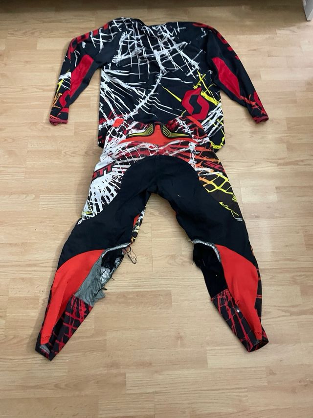 Equipamento scott motocross