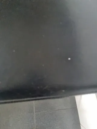 Dos banquetas de 63 cm de altura.