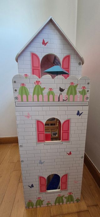 Casa muñecas de madera con muebles. Kidkraft