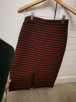 Falda xs, o S. Nueva con etiqueta 