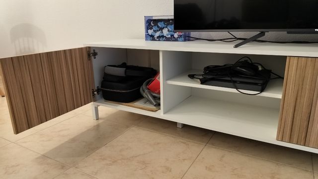 Mueble salón TV blanco y madera