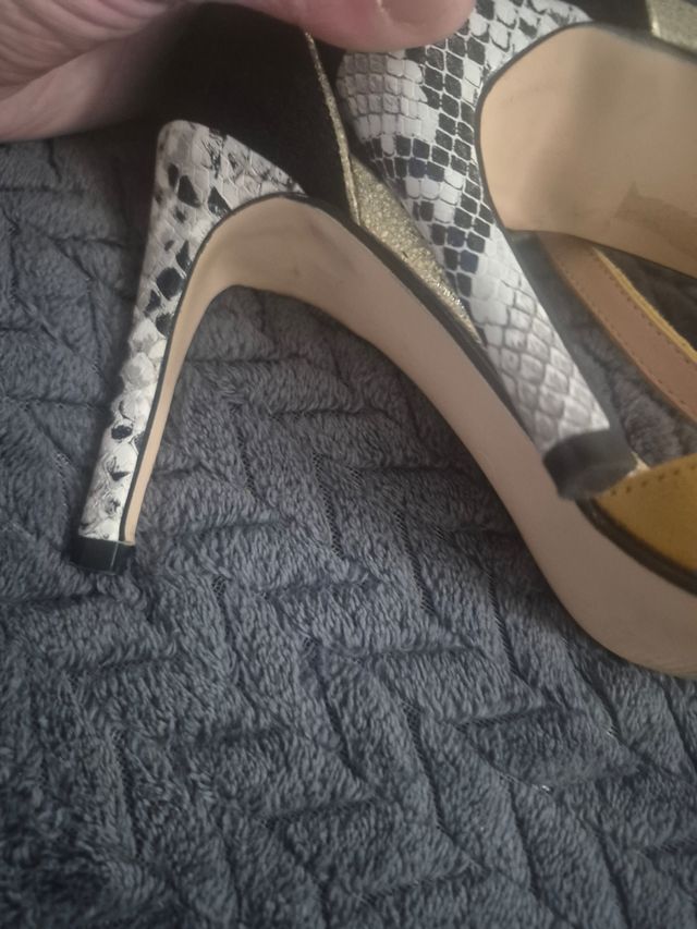 Sandalias tacón 👠