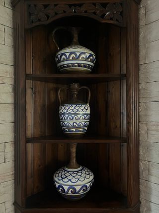 Mueble esquinero rústico