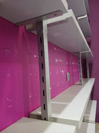 ESTANTERIA PARED MADERA Y ACERO