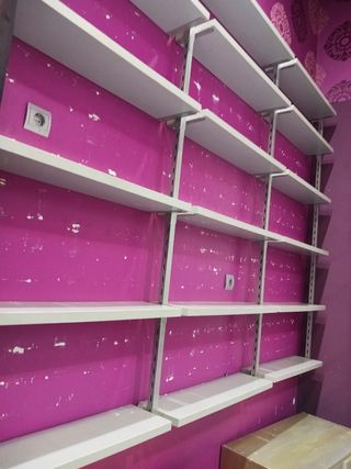 ESTANTERIA PARED MADERA Y ACERO