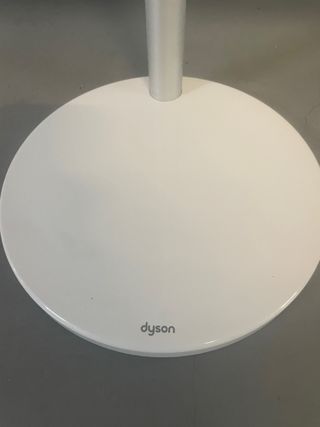 Soporte pie Dyson  base de carga