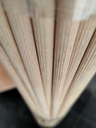 Lote 10 espigas/varillas estriadas de madera 8 mm