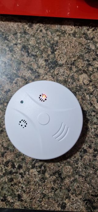 Camara oculta detector humo wifi, tuya smartlife