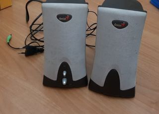 Se regala Altavoces pc