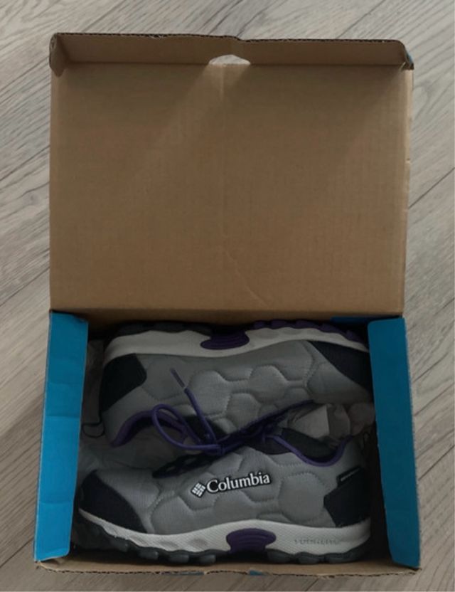 Zapatilla treking niña