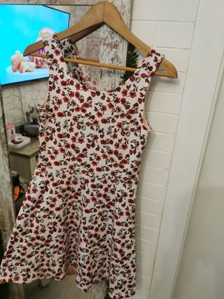 Vestido blanco flores rojas para talla S