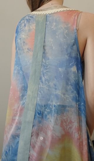 Blusa de colores de mujer