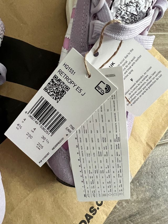 Scarpe Adidas Retropy nuove