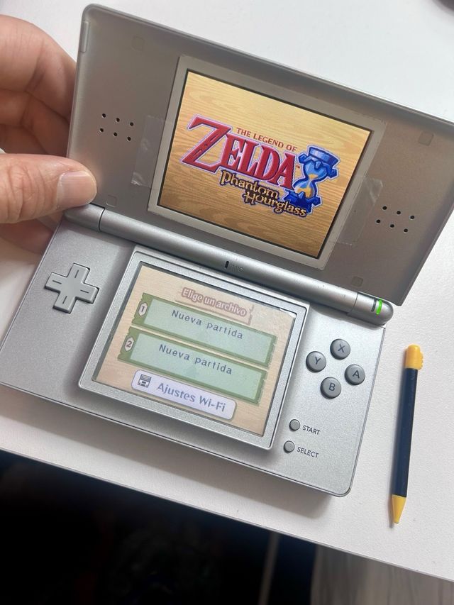 Nintendo DS Lite + Cargador + 2 Juegos Ds, Advance