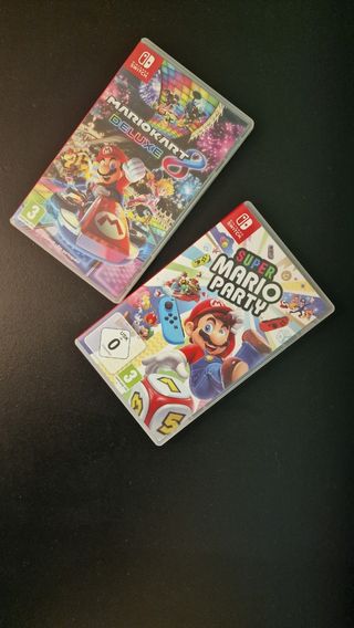 Nintendo Switch con 4 joycons y 2 juegos