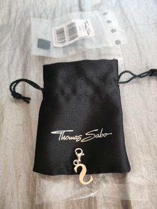 Mujer colgante charm