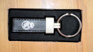 Llavero + Bolígrafo. Real Madrid.