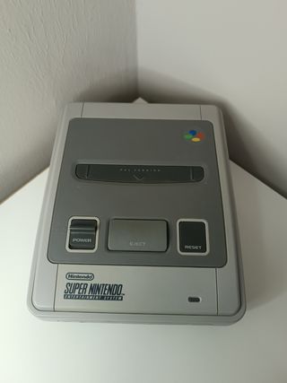 SNES. Super Nintendo 64. 