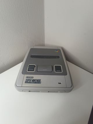 SNES. Super Nintendo 64. 