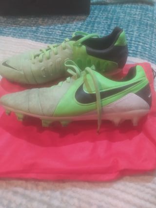 Botas de fútbol