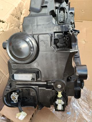 Faro delantero izquierdo Skoda Kamiq