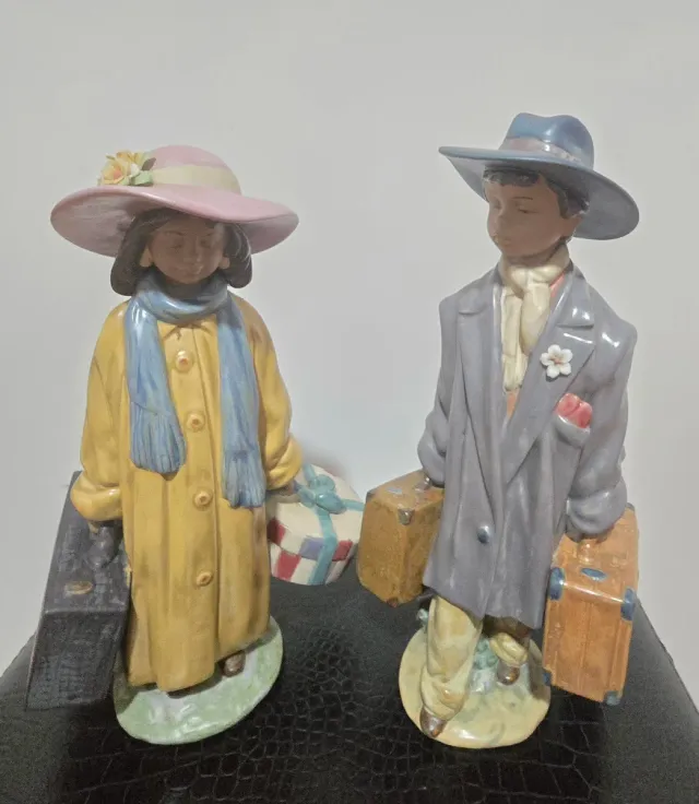 Lladró 2  Figuras  porcelana Gres