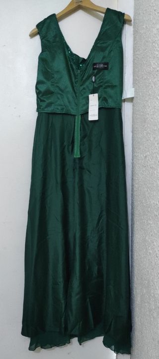 Vestido largo Nuevo de fiesta de Zara