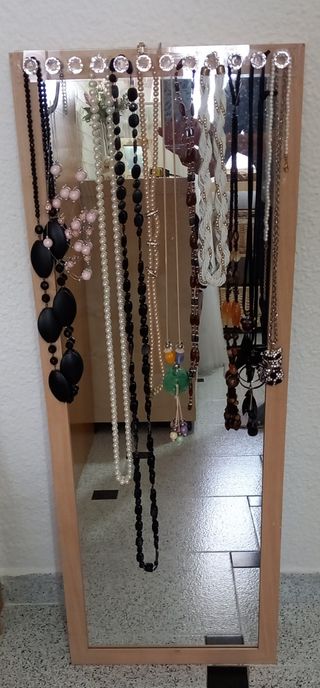 Espejo con percha d colgar collares