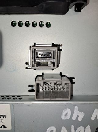 SISTEMA AUDIO / RADIO CD VOLVO V40