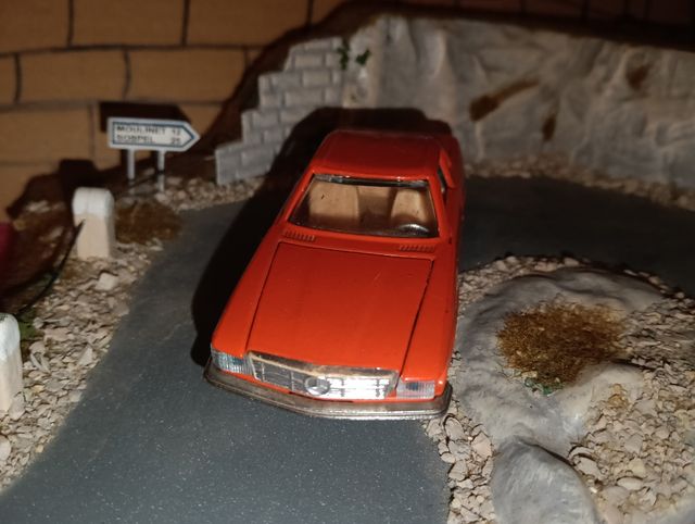 Auto Joal.Mercedes 230 sl. Scala 1:43
