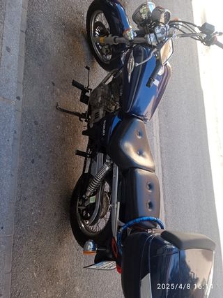 Moto Suzuki marauder 250cc