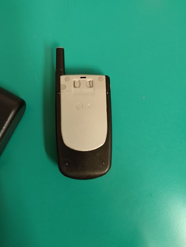 Telefono cellulare LG U8180