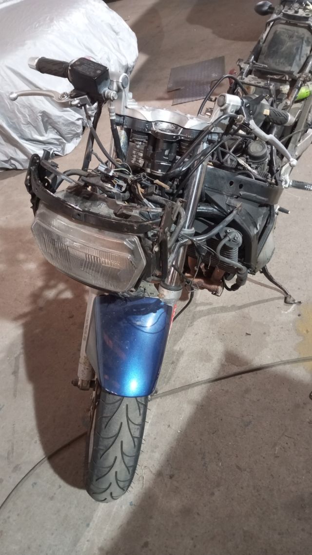 Vendo despiece Suzuki 750gsxf año 91