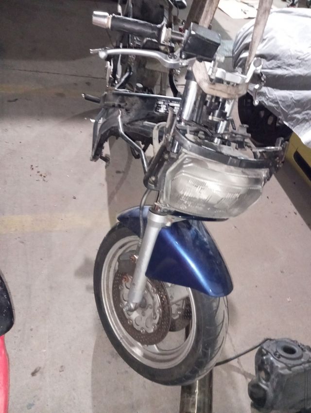 Vendo despiece Suzuki 750gsxf año 91