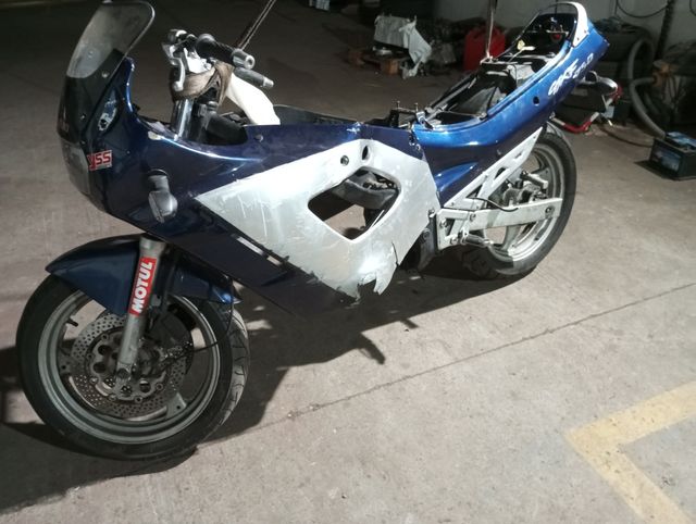Vendo despiece Suzuki 750gsxf año 91