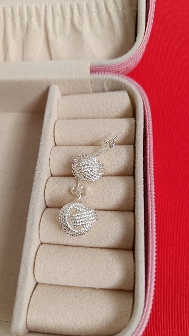 Pendientes plata bolita entrelazada