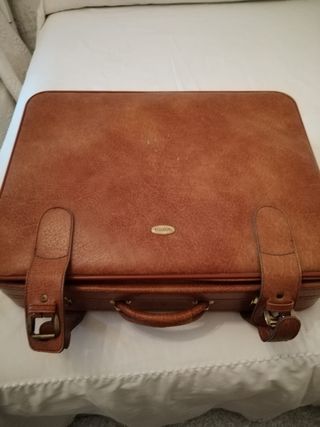 Pack de maletines de piel marca Tauro