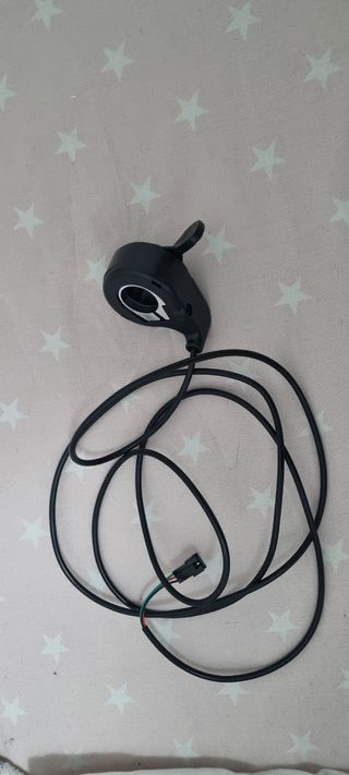 acelerador de pulgar bicicleta o patinet