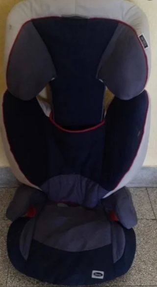 Sillas portabebés o elevadores niñ@s. Buen estado.