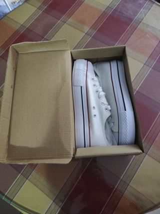 Zapatillas deportivas unisex talla 38