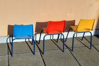 Tres sillas infantiles