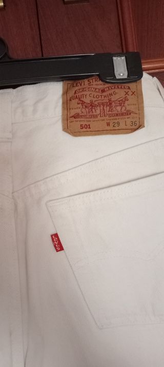 Pantalones LEVI STRAUSS 501
