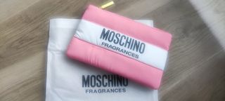 Neceser Moschino